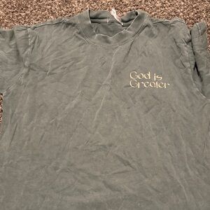Men's Casual Green Tee with Gold Script
